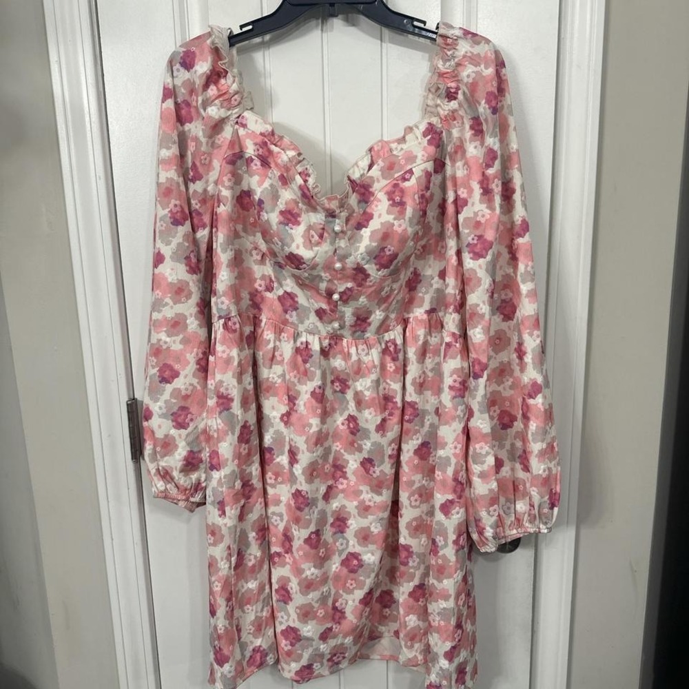 Coquette pink purple water color floral‎ long sleeve mini dress. Size 1XL.